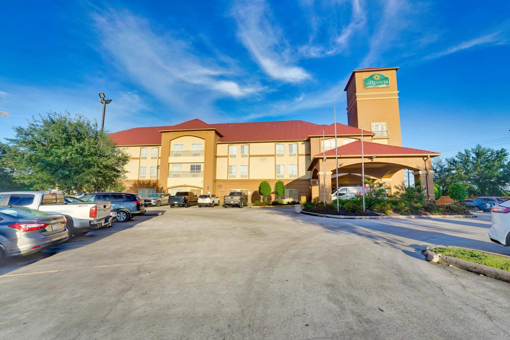 La Quinta By Wyndham Hobby Airport Hotel